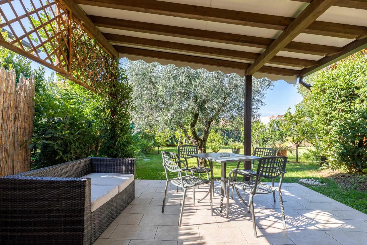 Residence Il Melograno Manerba del Garda Exterior photo